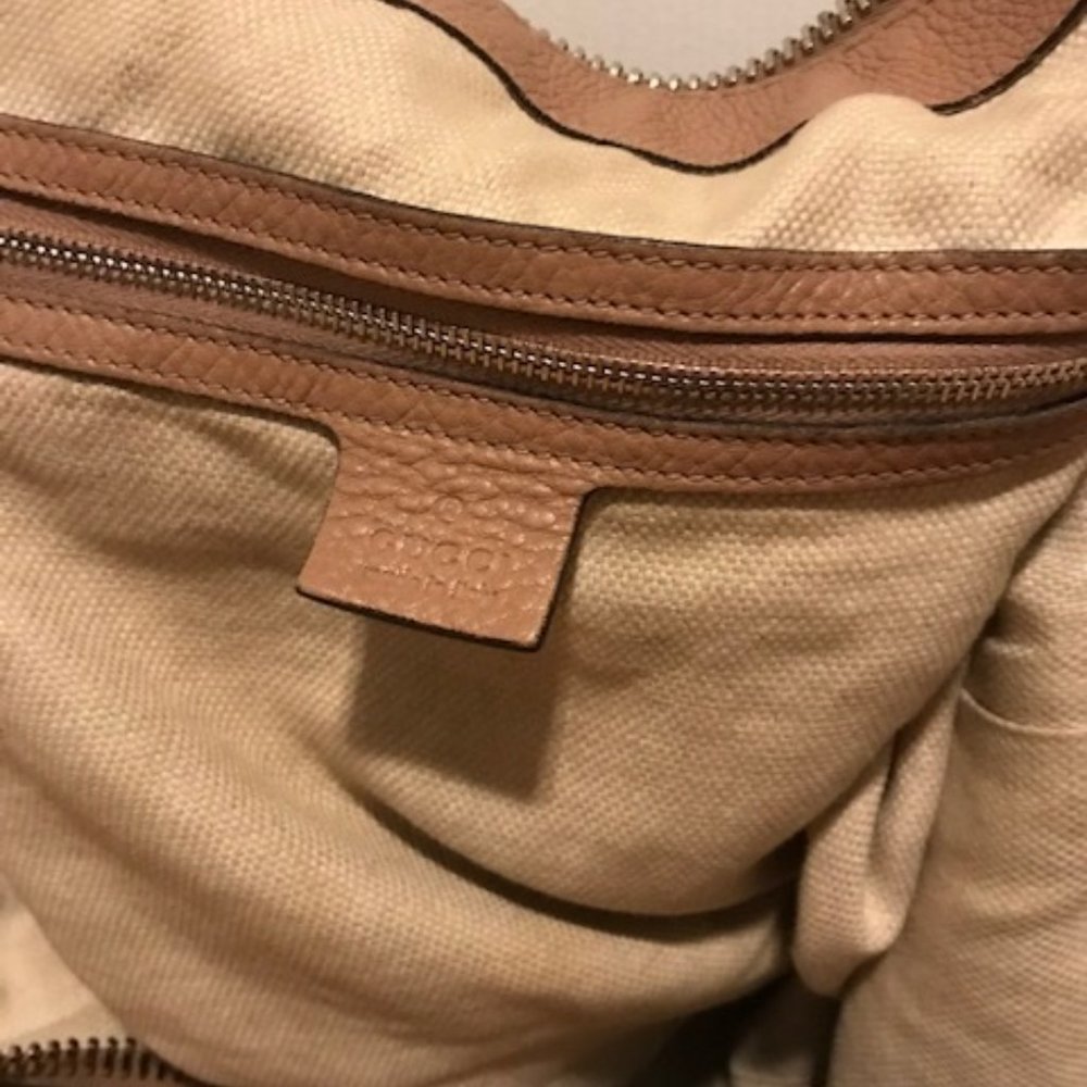 Authentic Gucci Leather Handbag - Picture 2 of 7
